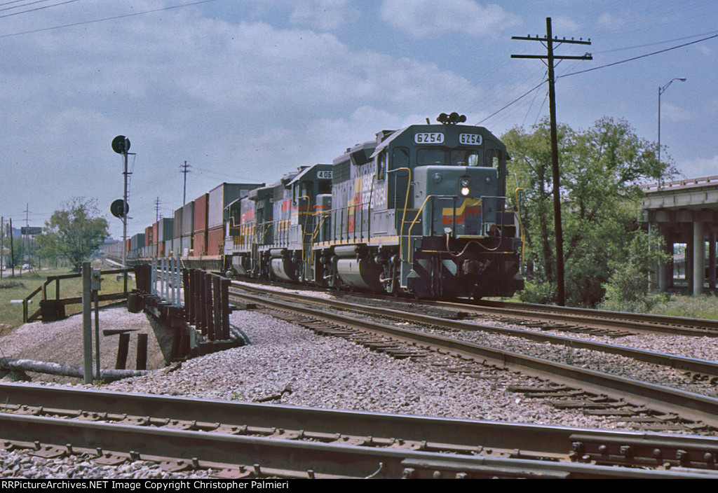 U.S. Lines Stack Train